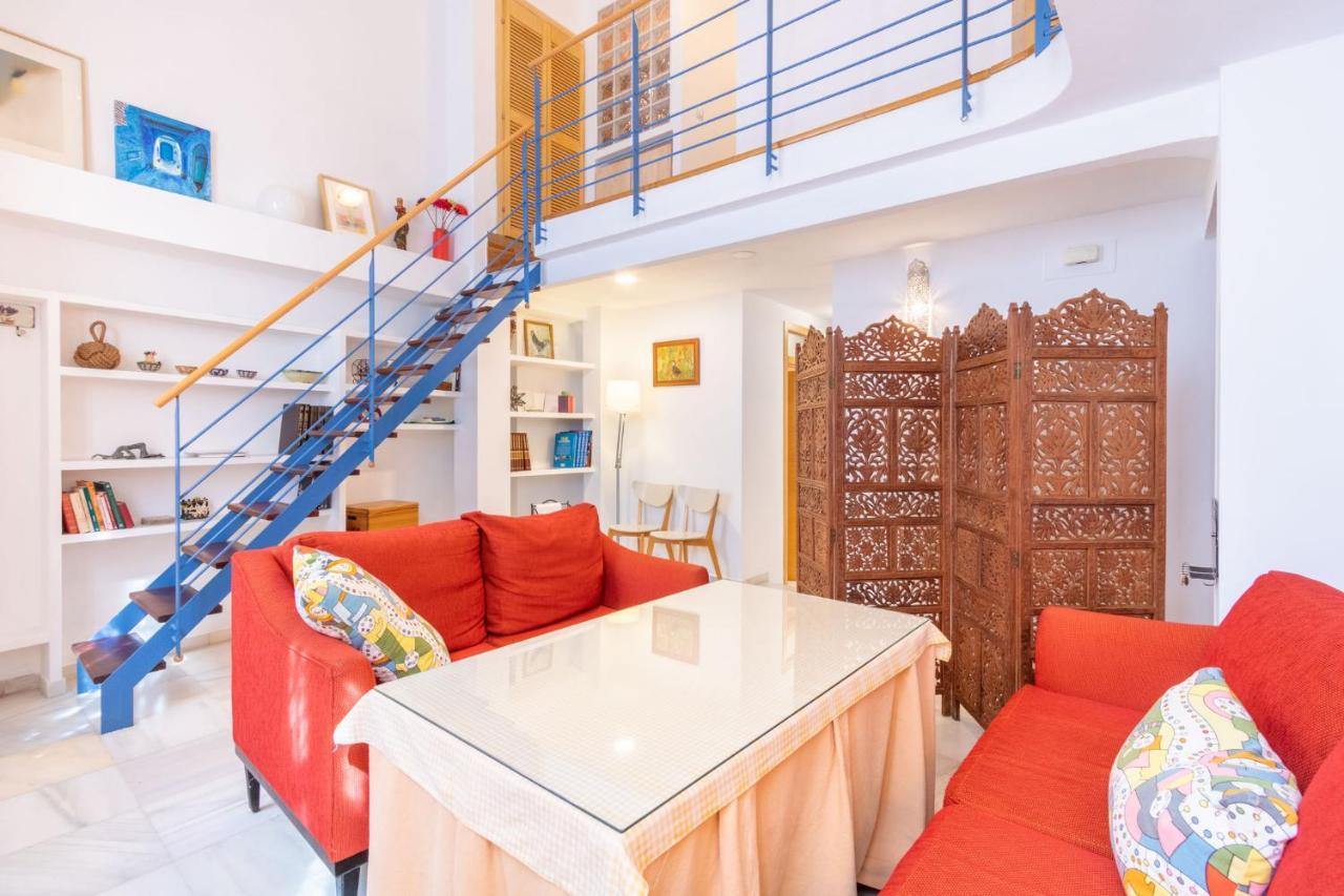 Goles Courtyard With Parking By Valcambre Apartment Seville Exterior photo